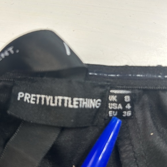 Pretty little thing satin corset - Picture 2 of 4